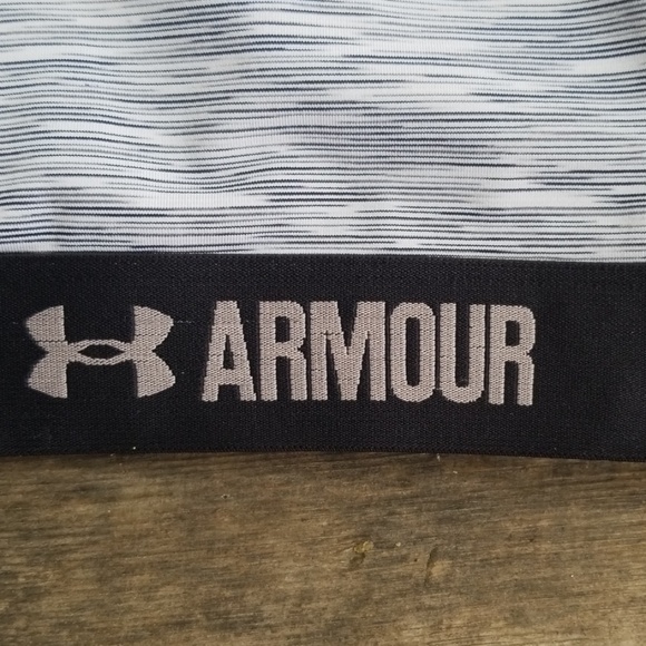under armour sports bra size small - Picture 2 of 5
